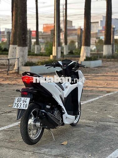 Honda Vario 150cc Trắng