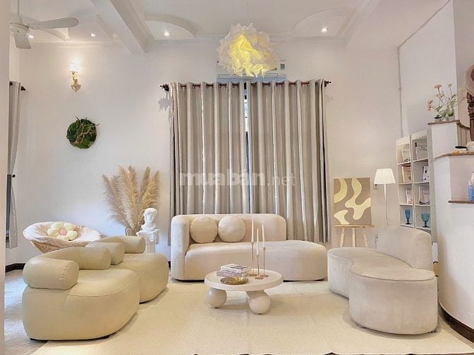 Cho thuê biệt thự Nguyễn Ư Dĩ P.Thảo Điền Q.2 + Diện tích: 20mx35m