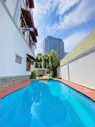 Cho thuê biệt thự Nguyễn Ư Dĩ P.Thảo Điền Q.2 + Diện tích: 20mx35m