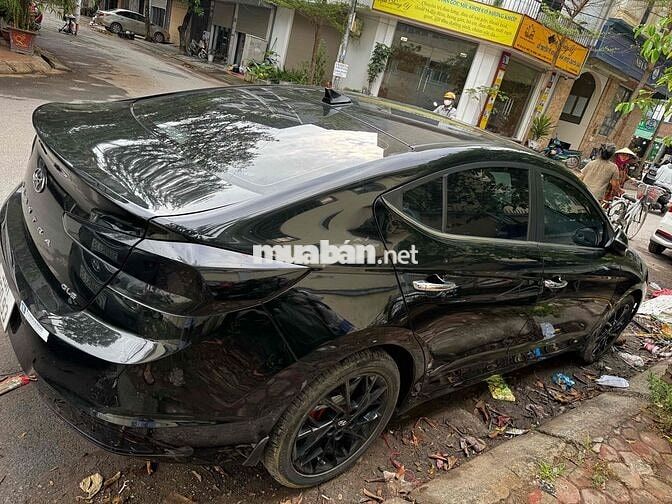 Elantra 2.0 AT 2022 Chính Chủ Từ Đầu 28000 Km