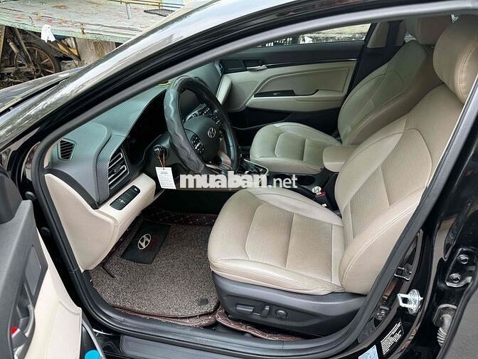 Elantra 2.0 AT 2022 Chính Chủ Từ Đầu 28000 Km
