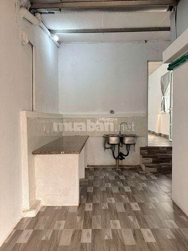 Cho thuê căn hộ khép kín dạng chung cư mới, khu Bản đồ
