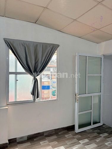 Cho thuê căn hộ khép kín dạng chung cư mới, khu Bản đồ