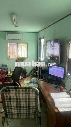 Nhân Viên Trực Trạm Cân