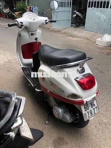 Piaggio Vespa LX 125 ie-300 2011