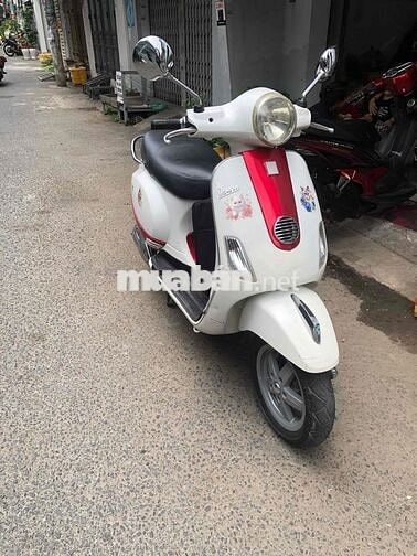Piaggio Vespa LX 125 ie-300 2011
