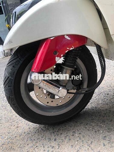 Piaggio Vespa LX 125 ie-300 2011