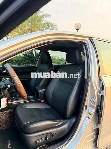 Toyota Camry 2015 2.5Q Vàng cát