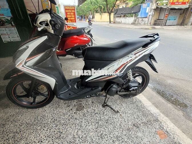 Yamaha Luvias GTX Fi Trắng đen