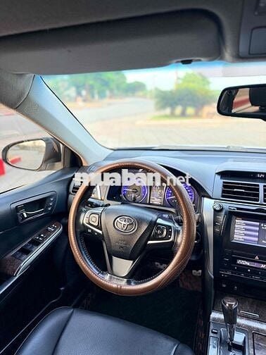 Toyota Camry 2015 2.5Q Vàng cát