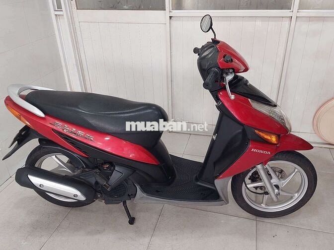 Honda Click màu Đỏ,bstp, chính chủ.