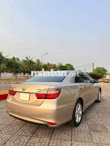 Toyota Camry 2015 2.5Q Vàng cát