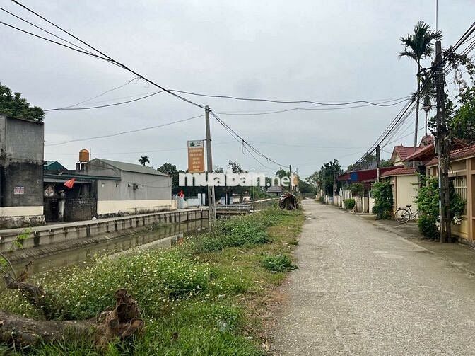 Cần chuyển nhượng lô đất 150M2
