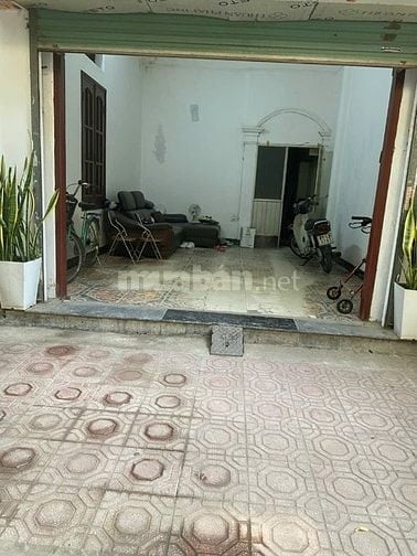 Chính chủ cho thuê nhà tầng 1 làm cửa hàng, văn phòng 