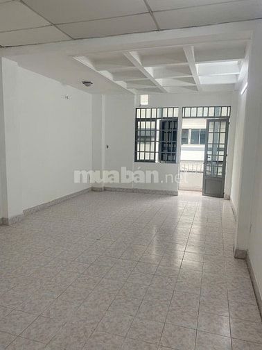 Bán GẤP nhà 3 lầu hẻm 10m đường Nguyễn Kiệm, Q. Phú Nhuận