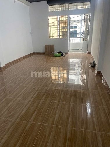 Bán GẤP nhà 3 lầu hẻm 10m đường Nguyễn Kiệm, Q. Phú Nhuận