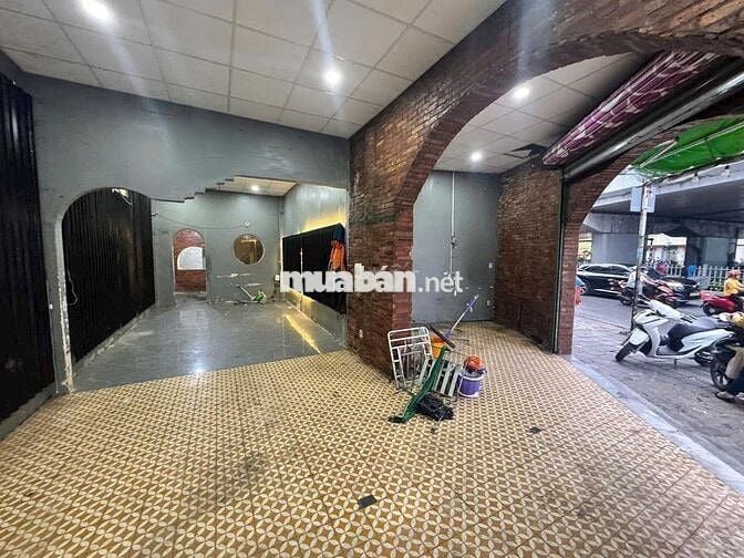 NGANG 7M CHO THUÊ GÓC 2 MẶT TIỀN NGUYỄN THÁI HỌC QUẬN 1