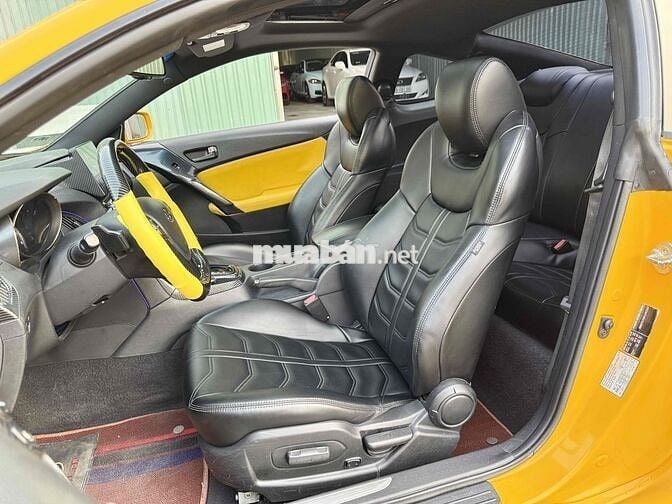 Hyundai Genesis 2012 - 65000 km