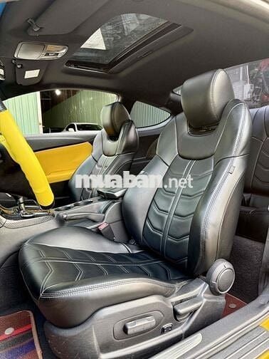 Hyundai Genesis 2012 - 65000 km