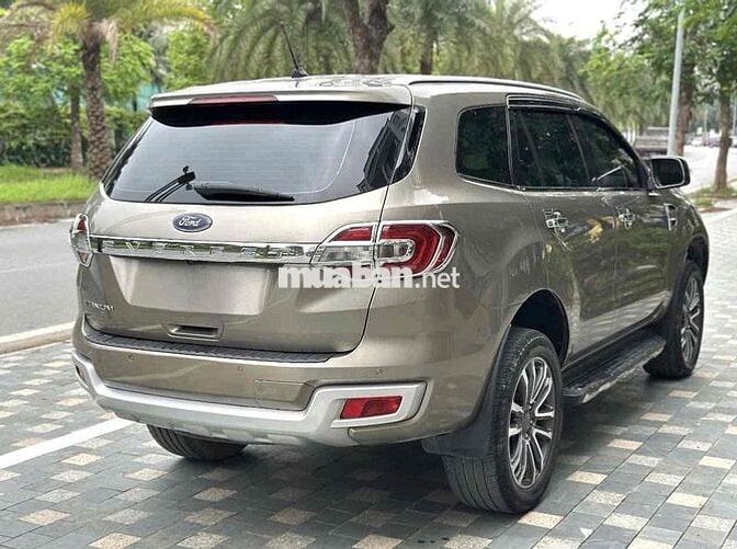 BÁN FORD EVEREST 2.0TITANIUM 1 CẦU 2019 ***