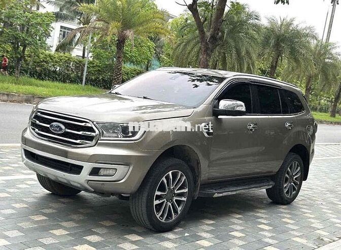 BÁN FORD EVEREST 2.0TITANIUM 1 CẦU 2019 ***