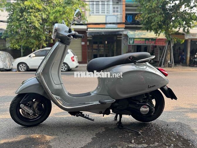 Piaggio Vespa Sprint Xám 72289 km