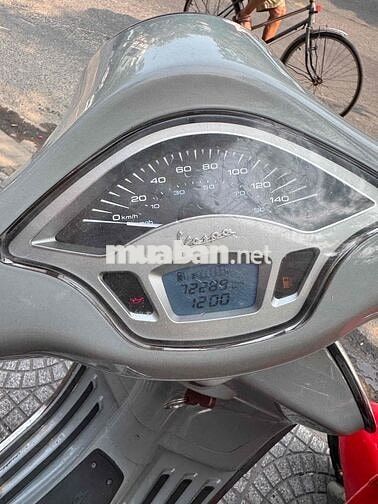 Piaggio Vespa Sprint Xám 72289 km