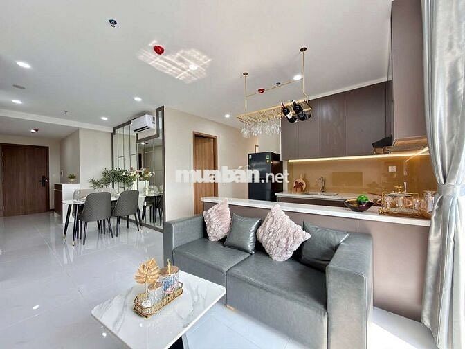 Cần bán căn góc 3PN 3 mặt view hiếm có