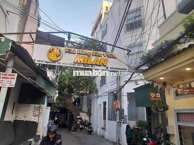 Cho thuê biệt thự sân vườn Nguyễn Thị Minh Khai, Quận 1 - 600m2