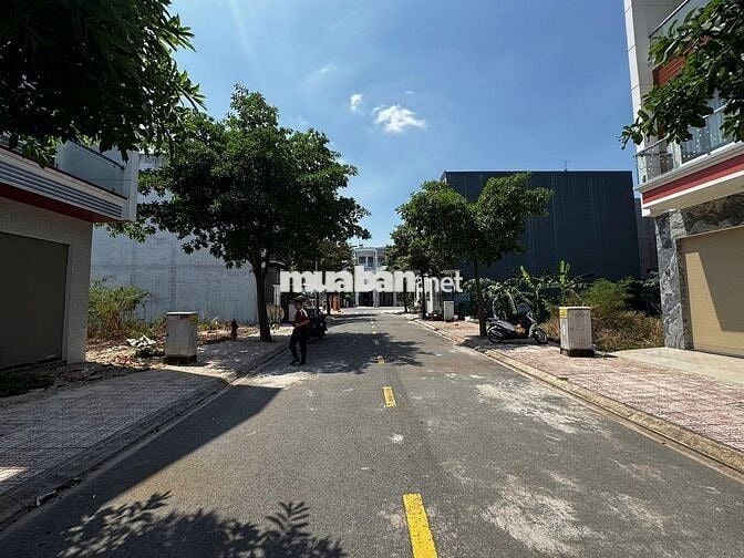 Hàng Đầu Tư, Giá rẻ hơn hàng xóm 300tr, Trong KDC Đồng Bộ An Phú 