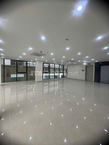 Bán Toà Văn Phòng Lê Văn Lương 9 Tầng 1 Hầm Mặt Tiền 12M Lô Gòc