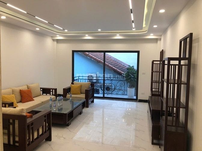 Phố Ngọc Lâm – Long Biên – Ô Tô – 82 M2 – 6 T – MT 4.8 M – Giá 23.3 Tỷ