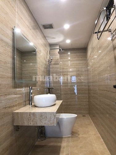 Phố Ngọc Lâm – Long Biên – Ô Tô – 82 M2 – 6 T – MT 4.8 M – Giá 23.3 Tỷ