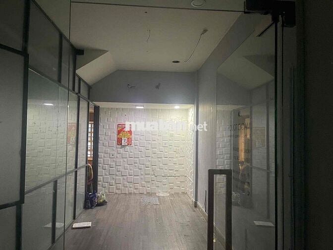 Cho Thuê Nhà Mặt Tiền Kinh Doanh 774 Trần Hưng Đạo Vị Trí Sầm Uất 40Tr