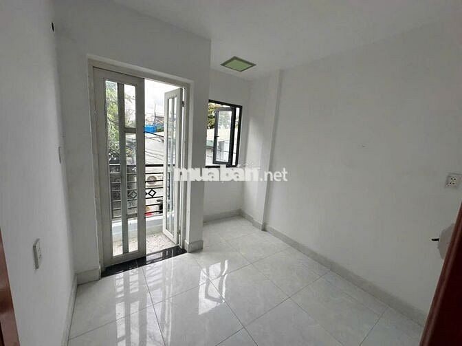 Nhà hẻm 592 Nguyễn Văn Quá, DT 3x7m, nhà đẹp hẻm 3m_ Đồng sở hữu