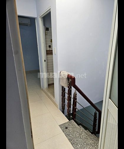 Bán nhà 28m2 hẻm 345 Trần Hưng Đạo Q1 giá cực tốt chỉ 5,5 tỷ.