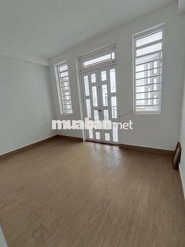 Nhà 4 phòng ngủ - hẻm 8m - khu đồng bộ - Lê Văn Khương 