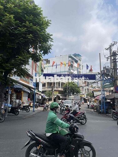 Siêu Phẩm Nhà 61m2 Hẻm Ô Tô Lớn Ngay Chợ Phạm Văn Hai