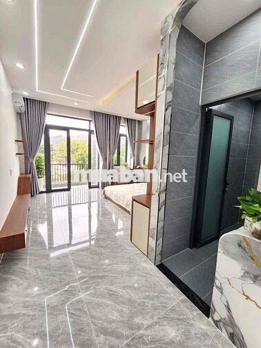 nhà hoàn thiện sổ hoàn công.full nội thất.đối diện công viên