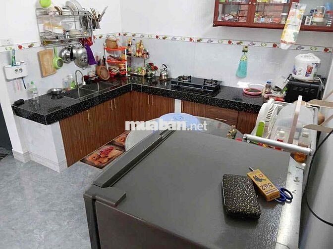 Bán gấp căn nhà cấp 4 - giá 800Triệu