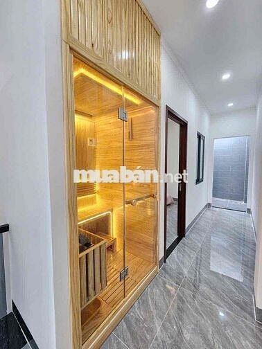 nhà hoàn thiện sổ hoàn công.full nội thất.đối diện công viên