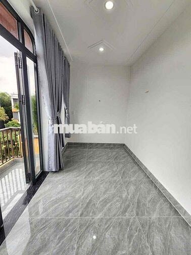 nhà hoàn thiện sổ hoàn công.full nội thất.đối diện công viên