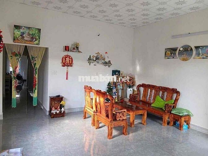 Bán gấp căn nhà cấp 4 - giá 800Triệu
