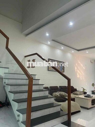 BÁN GẤP NHÀ 3 TẦNG MẶT TIỀN DIỆP MINH CHÂU - HOÀ XUÂN