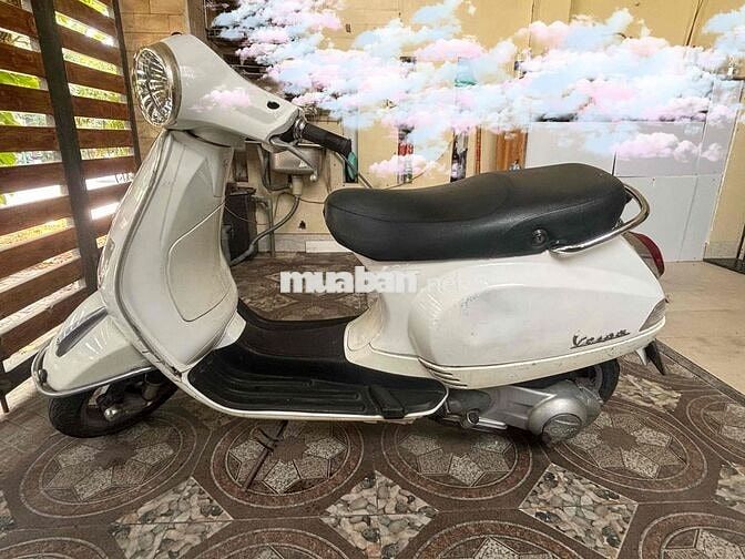 Cần bán xe máy Piaggio Vespa LX trắng