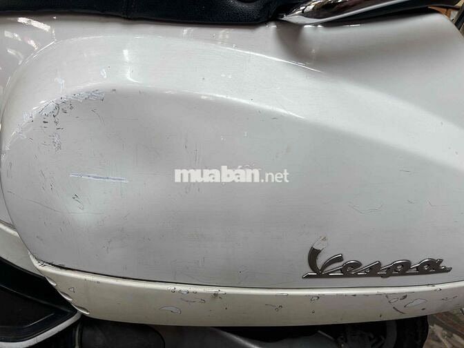 Cần bán xe máy Piaggio Vespa LX trắng