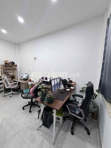 Việc Nhẹ Ca Đêm 22h–2h – Lương 4,5-5 Triệu