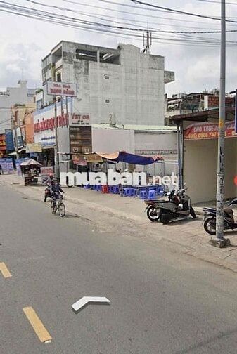 Chuyển nhượng cây xăng 2 MT 20x50