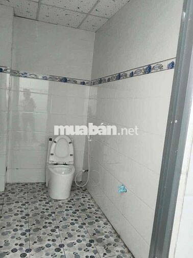 Nhà vườn sân rộng rãi, 8*20m 2pn gần ngã ba giồng. hẽm đường xtt12