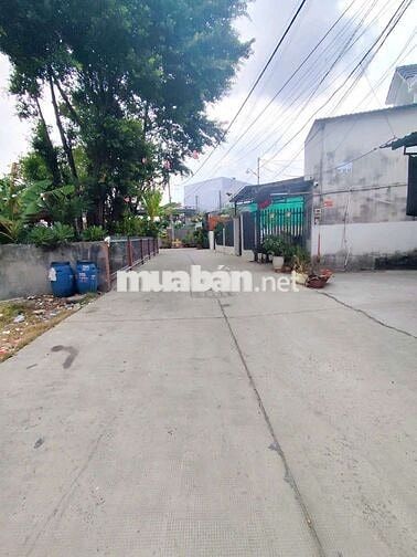 LÔ ĐẤT ĐẸP NGANG 10X10M, XD TỰ DO, HXT,  GẦN CHỢ ĐT, 2.7 TỶ